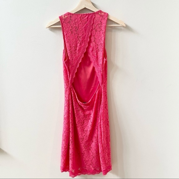 Express Lace Fitted Open Back Dress Coral XS - Picture 7 of 9